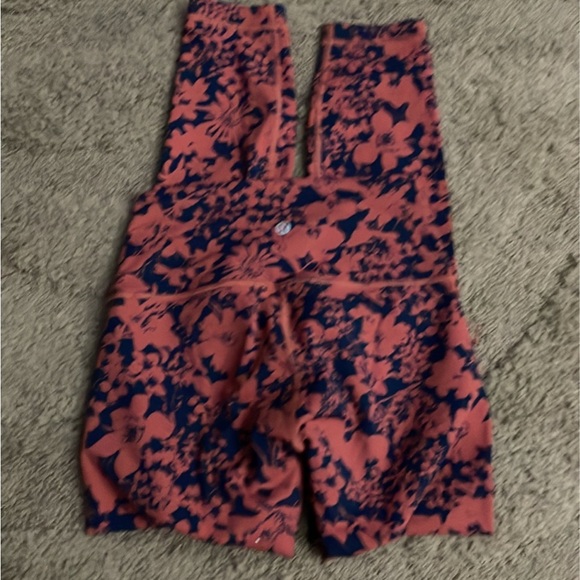 Lululemon Wunder Under Hi-Rise 7/8 Tight *Full-On Luon 25" size 4 - Picture 8 of 9